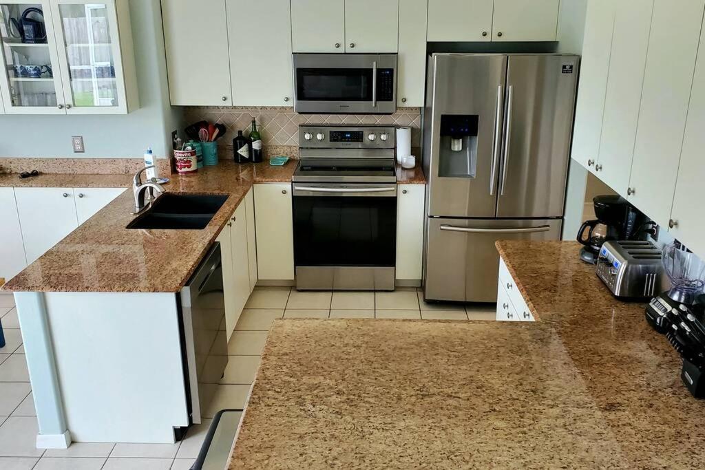 Our Beautiful Florida Vacation Home With Heated Pool Port St. Lucie Exteriör bild