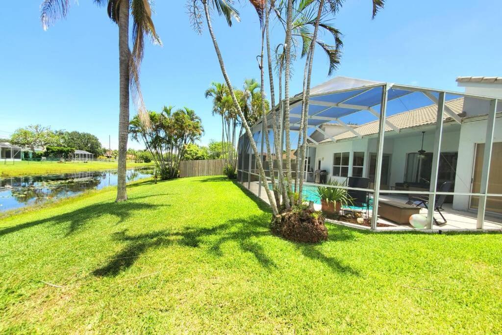 Our Beautiful Florida Vacation Home With Heated Pool Port St. Lucie Exteriör bild