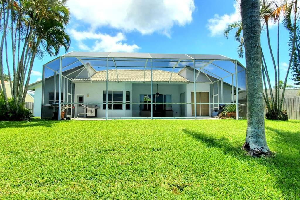 Our Beautiful Florida Vacation Home With Heated Pool Port St. Lucie Exteriör bild